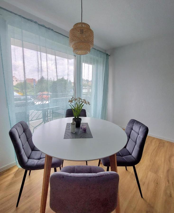 Moderne Wohnung Mit Vollausstattung In Ruhiger Lage, W-Lan Grossrohrsdorf Extérieur photo