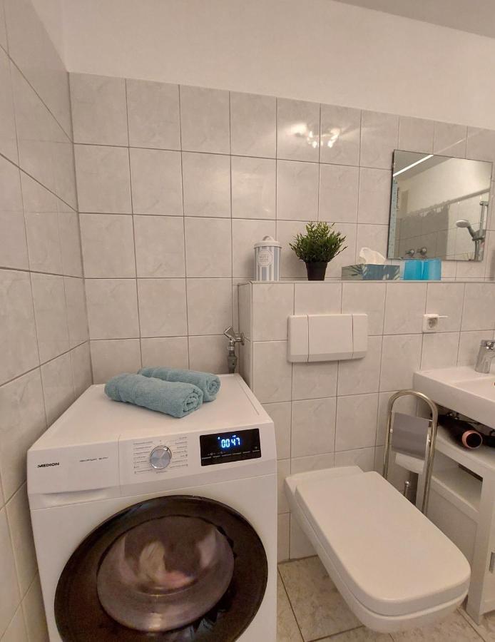 Moderne Wohnung Mit Vollausstattung In Ruhiger Lage, W-Lan Grossrohrsdorf Extérieur photo